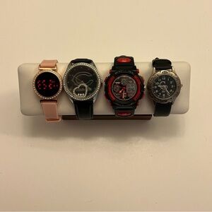 Set‎ of 4 watches